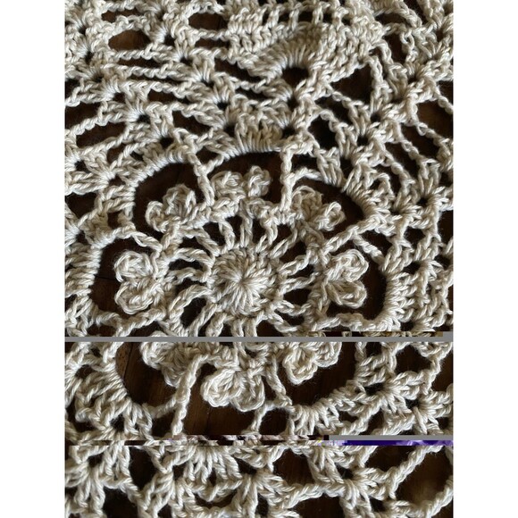 Rare 30” Long  Handmade Crocheted Ecru Skull Hearts Doily 100% Cotton Lace - Picture 3 of 6
